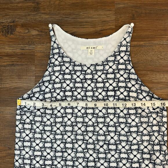 Mi Ami Francesca’s 100% Cotton Shell Embroidered tank size XS - Picture 7 of 8